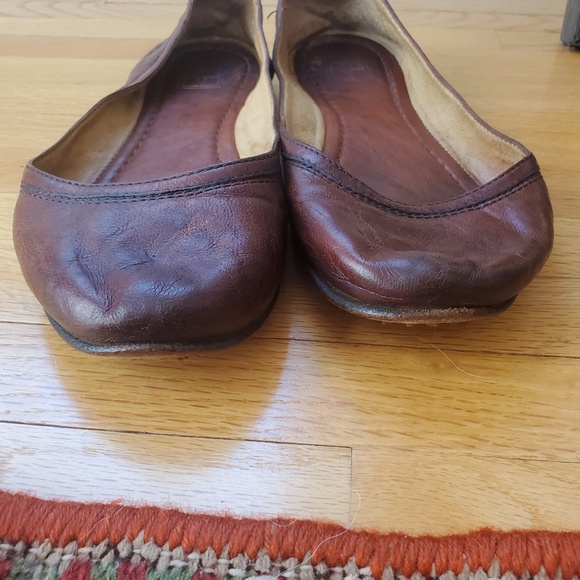 Frye Brown Flats sz 7 - Picture 6 of 6